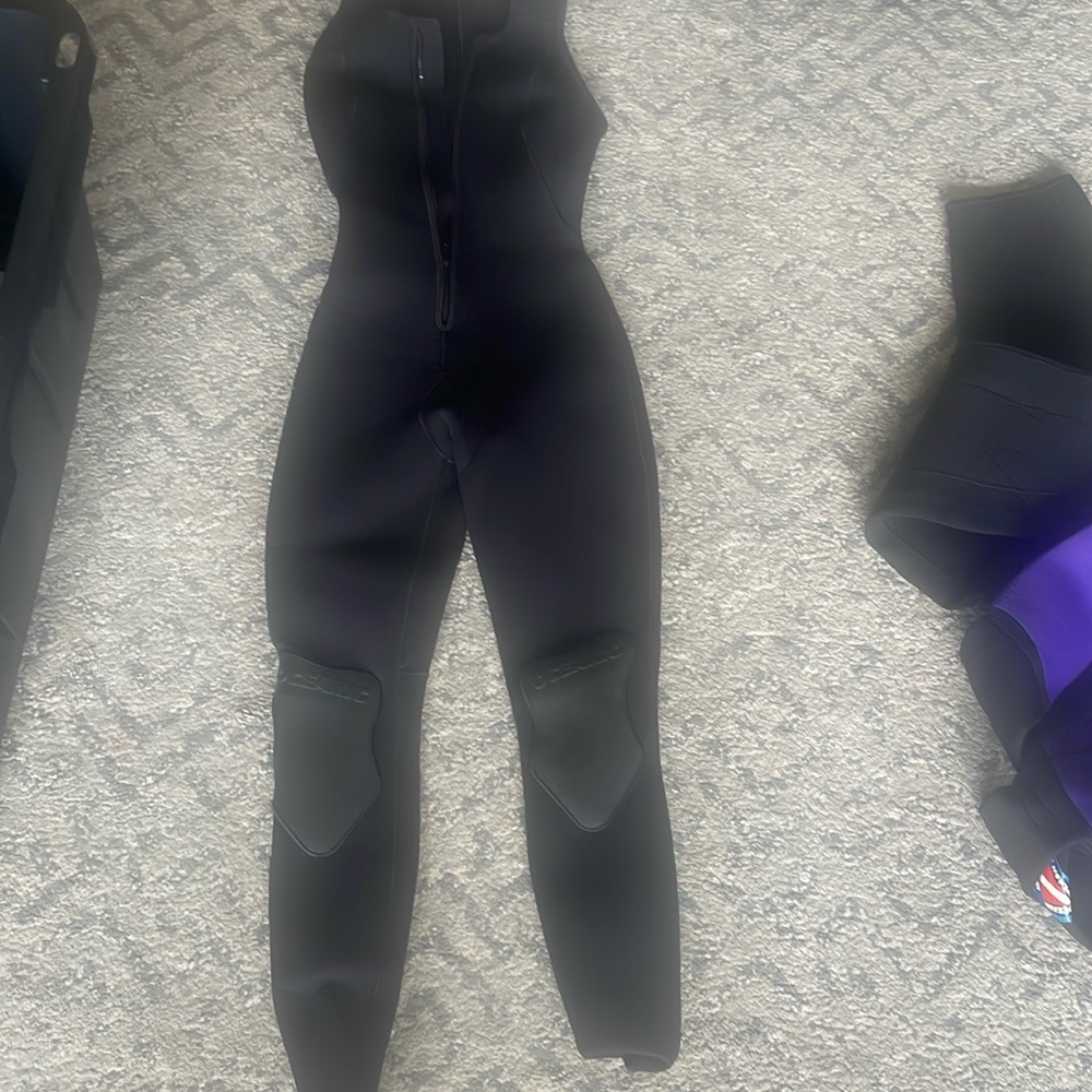 Women’s 2 piece wetsuit - both pieces 3 mm